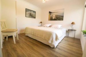 Katil atau katil-katil dalam bilik di Cascais Getaway with a shared pool +13 gambar