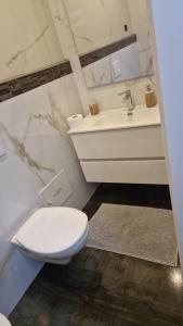 Ένα μπάνιο στο Luxury Suite Mimi