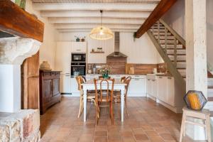 Gallery image of Maison typique et de caractère au cœur d'un des plus beaux villages de France in La Roque-sur-Cèze