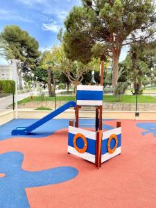 Fotografia z galérie ubytovania Apartamento familiar en Playa de San Juan v Alicante