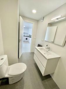 Fotografia z galérie ubytovania Apartamento familiar en Playa de San Juan v Alicante