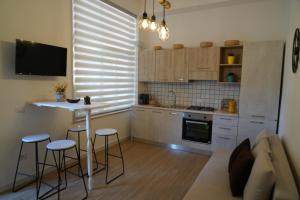 Kuchyň nebo kuchyňský kout v ubytování Il Colibrì - VILLA a POCHI PASSI dal MARE + 95 fotografií