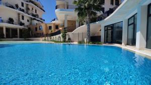 Bazén v ubytovaní ALLONBAY sun & beach penthouse alebo v jeho blízkosti