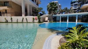 Bazén v ubytovaní ALLONBAY sun & beach penthouse alebo v jeho blízkosti