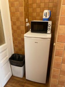 Kuchyň nebo kuchyňský kout v ubytování Hostel EMMA