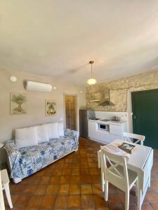 A kitchen or kitchenette at CASA VIRGINIA