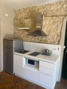 A kitchen or kitchenette at CASA VIRGINIA