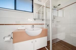 Silvertrees 4 - Central 3BR Townhouse l Spa Bath l BBQ l WiFi 욕실