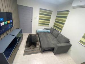 אזור ישיבה ב-Feel at Home at Capas 2BR 2BA House