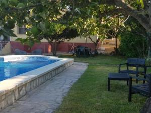 Bazén v ubytování Villa de Vacaciones en Costa Dorada, L'Ametlla de Mar, Piscina Privada y Cerca de la Playa - ES-221-11 nebo v jeho okolí