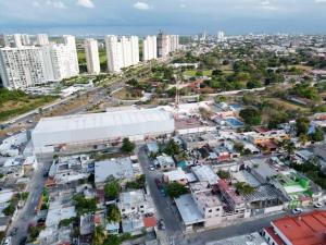 Nespecifikovaný výhled na destinaci Cancún nebo výhled na město při pohledu z ubytování v soukromí