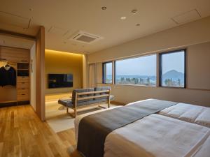 Lake Toya Tsuruga Resort Kō no Uta