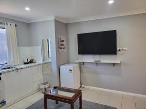 T&V Suites的厨房或小厨房