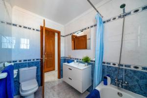 A bathroom at Villa Volcan by Villa Plus