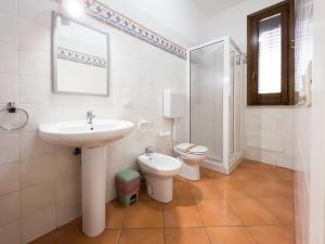 Łazienka w obiekcie Elimi Favignana Apartments - Residence in città