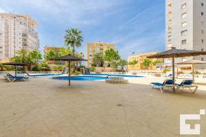 Basen w obiekcie APCOSTAS Turquesa Playa - Calpe lub w pobliżu