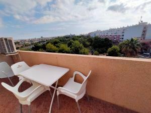 Balkón nebo terasa v ubytování Superbe appartement avec piscine et terrasse VM43