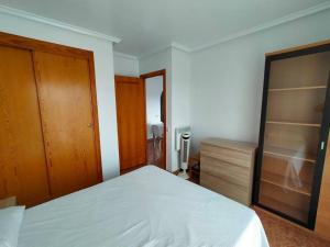 Postel nebo postele na pokoji v ubytování Superbe appartement avec piscine et terrasse VM43