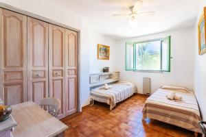 Ένα ή περισσότερα κρεβάτια σε δωμάτιο στο VILLA ROCHE GRISE - Berre-les-Alpes +22 φωτογραφίες