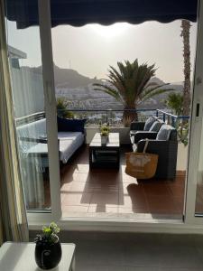 Area soggiorno di MOGAN PEARL - POOL - DOUBLE TERRACE - OCEAN VIEW - BEACH - WIFI - WONDERFUL Complex - FREE DIGITAL TRAVEL GUIDE