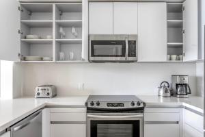 West LA 1br w gym pool nr dining shops LAX-1047