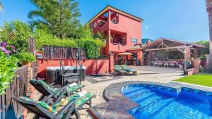Bazén v ubytovaní Villa la Era Alhaurín el Grande by Ruralidays alebo v jeho blízkosti