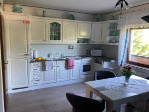 Nhà bếp/bếp nhỏ tại Am Steyr-Ufer