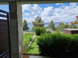 Gallery image of Villa Jolara With Heated Pool - Deluxe Apartment 2 in Mimice