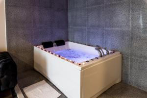 Φωτογραφία από το άλμπουμ του ARENA LUXURY SUİTES HOTEL στην Κωνσταντινούπολη