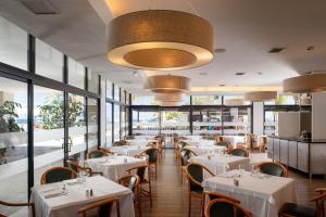 Um restaurante ou outro lugar para comer em Alexandre Grand Teguise Playa