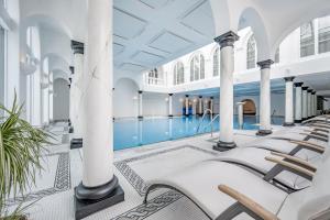 Fitness centrum a/nebo fitness zařízení v ubytování Relais & Châteaux Chasa Montana