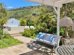 Vonkajšia záhrada v ubytovaní Casa Boticaria, bonito Paraíso Privado con jardín y Jacuzzi.