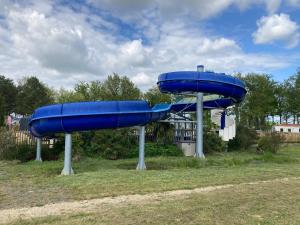 Fotografia z galérie ubytovania Mobile home 3 chambres Camping Cœur de Vendée 3 étoiles v destinácii La Boissière-de-Montaigu