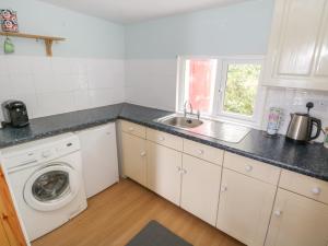 Kuchyň nebo kuchyňský kout v ubytování Sea View House + 9 fotografií