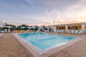 Piscina di Hotel Reverse o nelle vicinanze