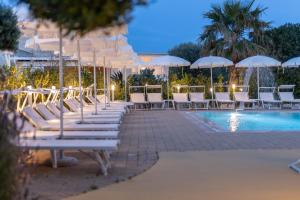Piscina di Hotel Reverse o nelle vicinanze