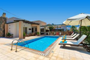 Πισίνα στο ή κοντά στο Villa Kallisto by Villa Plus