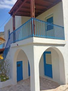 Balkón nebo terasa v ubytování Four view house in Kalymnos Κάθε μπαλκόνι έχει άλλη θέα