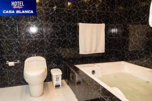 Een badkamer bij Hotel Boutique Casa Blanca Zarzal
