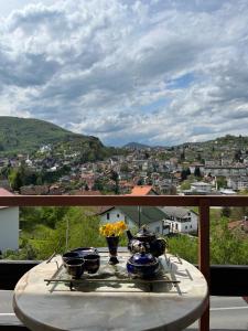 Nespecifikovaný výhled na hory nebo výhled na hory při pohledu z apartmánu