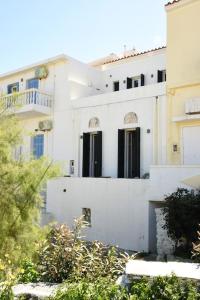 Foto dalla galleria di Panos House Andros ad Andro