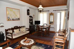 Foto dalla galleria di Panos House Andros ad Andro