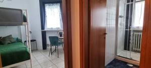 Posezení v ubytování Guesthouse Tree Rooms Industrial
