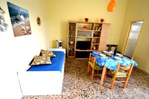 Imagen de la galería de Ll84 Casa vacanze per 4 pax Luce, en Roca Vecchia