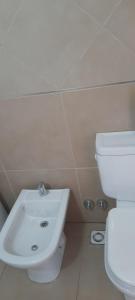 Koupelna v ubytování Castor Fueguino: departamento cálido, céntrico y equipado - Wi Fi