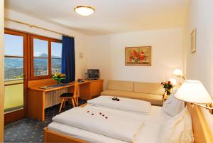 Posteľ alebo postele v izbe v ubytovaní Hotel Gasthof Waldschenke
