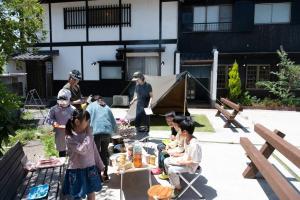 Viesi, kas uzturas naktsmītnē 【湯布院の山小屋】サンクラウド・ヒュッテ