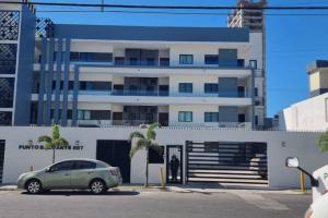 Το κτήριο όπου στεγάζεται  το διαμέρισμα