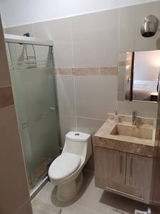 Ένα μπάνιο στο Departamento a dos cuadras de la playa +17 φωτογραφίες