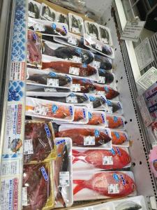 Un supermarket sau alte magazine de la sau din apropiere de această vilă
